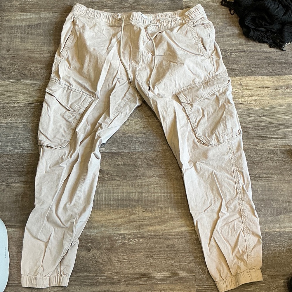 BP Men's Light Tan Cargo Pants Size Large